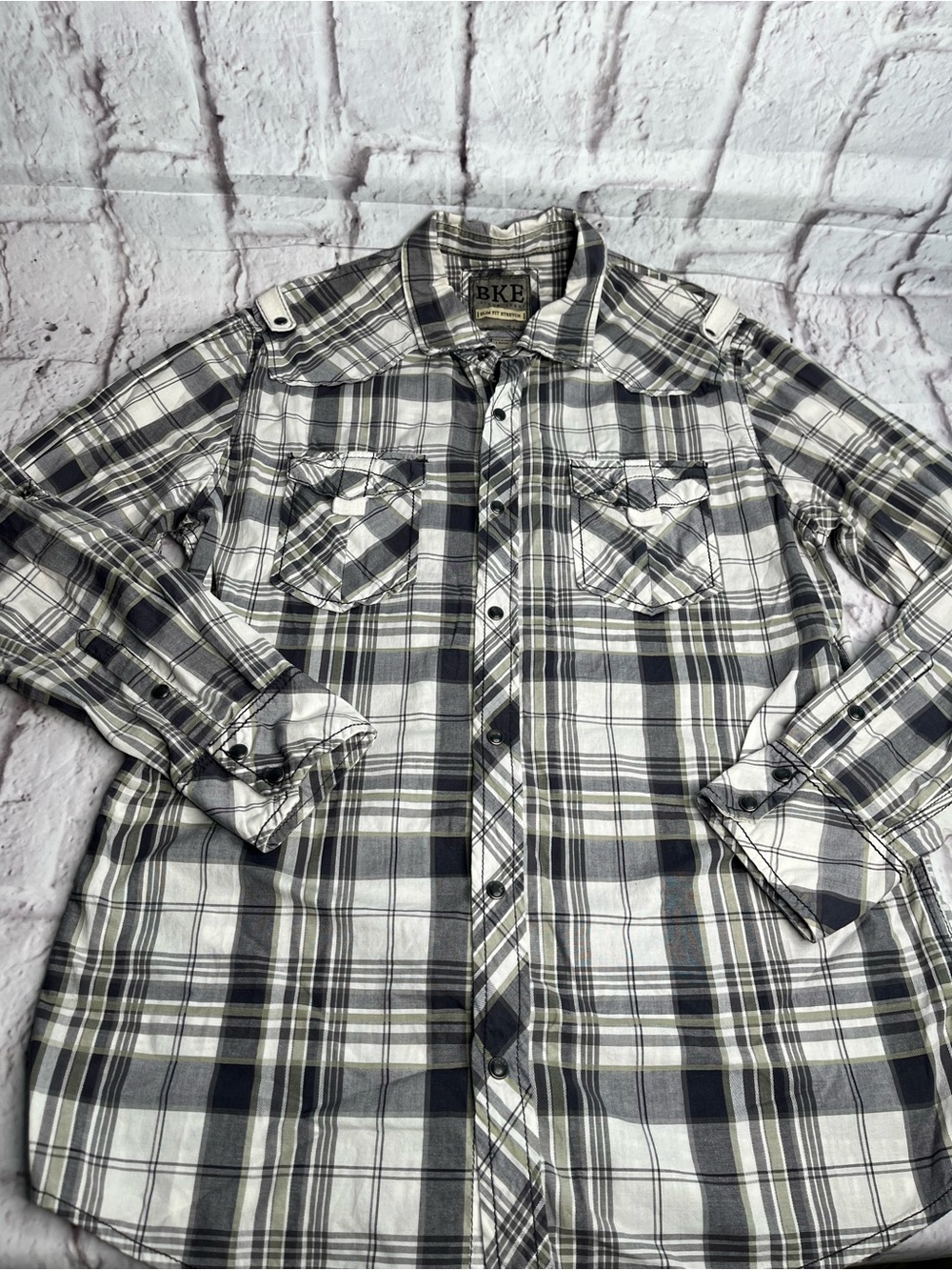 BKE men’s western-style pearl snap shirt plaid button down size large